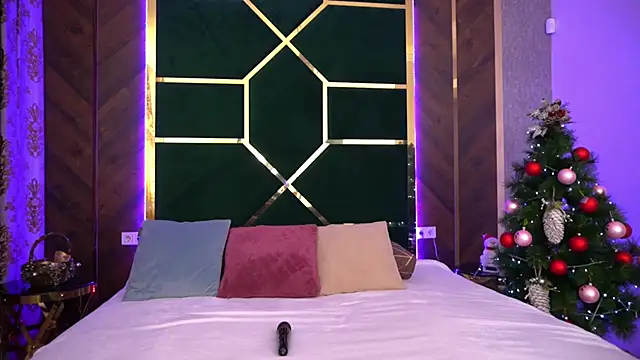 LittleeCutee online show from 01/18/25, 10:39