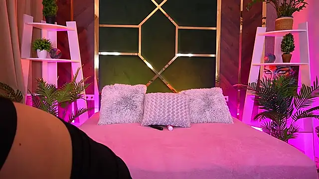 LittleeCutee online show from 09/21/25, 06:37