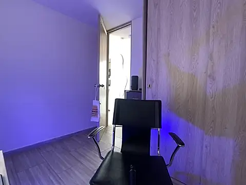 Anny Moore09 online show from 04/13/26, 02:22