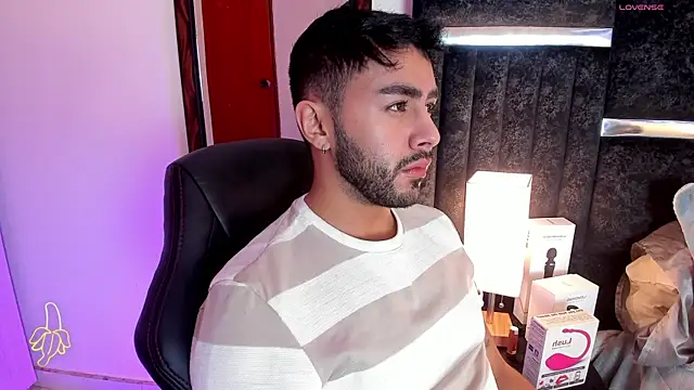 Snapshot of ItsMeEros chatting on 03/07/25, 10:21 ItsMeEros online show from 03/07/25, 10:21