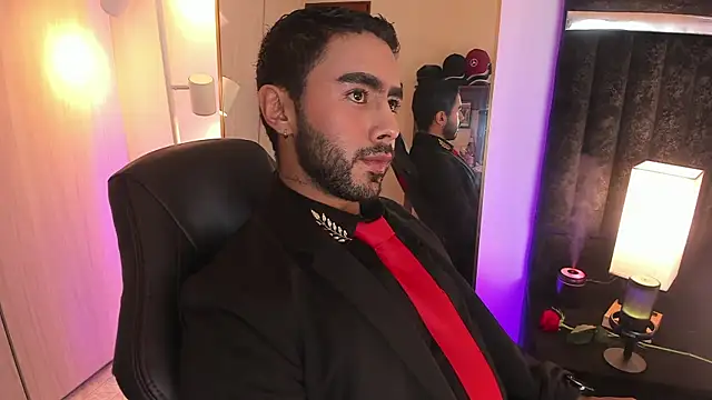 Snapshot of ItsMeEros chatting on 12/13/25, 10:37 ItsMeEros online show from 12/13/25, 10:37