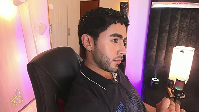 Snapshot of ItsMeEros chatting on 02/05/26, 10:03 ItsMeEros online show from 02/05/26, 10:03