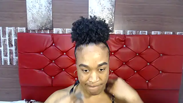 Snapshot of dirtydolltsx chatting on 03/03/26, 12:44 dirtydolltsx online show from 03/03/26, 12:44