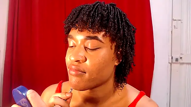 Snapshot of dirtydolltsx chatting on 03/18/26, 10:24 dirtydolltsx online show from 03/18/26, 10:24