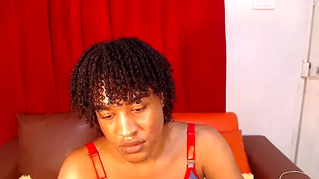 Snapshot of dirtydolltsx chatting on 04/21/26, 03:13 dirtydolltsx online show from 04/21/26, 03:13