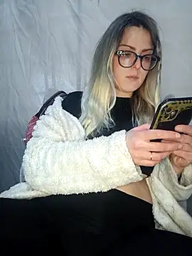 dolcehelena993 online show from 02/21/26, 03:13