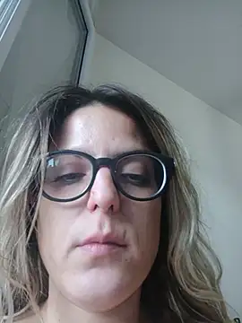 dolcehelena993 online show from 07/19/26, 06:33