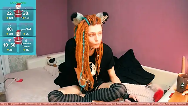 Snapshot of Littlepinkcat chatting on 12/15/24, 11:20 Littlepinkcat online show from 12/15/24, 11:20