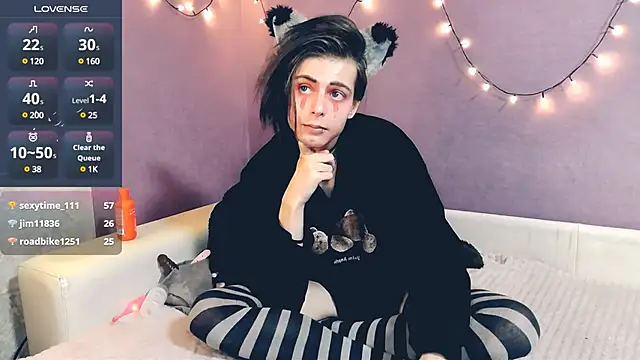 Snapshot of Littlepinkcat chatting on 02/01/25, 10:23 Littlepinkcat online show from 02/01/25, 10:23