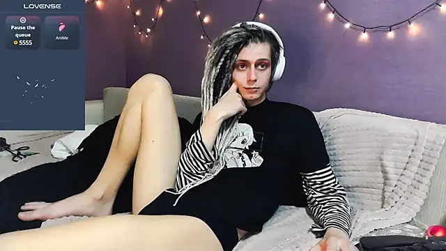 Snapshot of Littlepinkcat chatting on 03/17/25, 07:48 Littlepinkcat online show from 03/17/25, 07:48