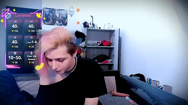 Snapshot of Littlepinkcat chatting on 10/02/25, 03:02 Littlepinkcat online show from 10/02/25, 03:02