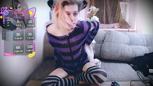 Snapshot of Littlepinkcat chatting on 11/14/25, 08:51 Littlepinkcat online show from 11/14/25, 08:51