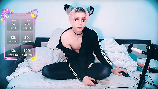Littlepinkcat online show from 06/26/26, 04:00