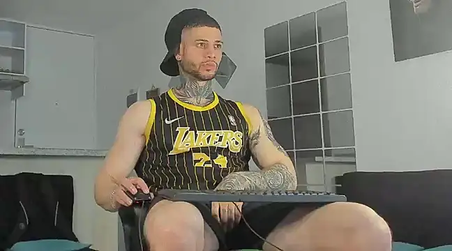  jamesleandros1 online show from 12/21/24, 02:47