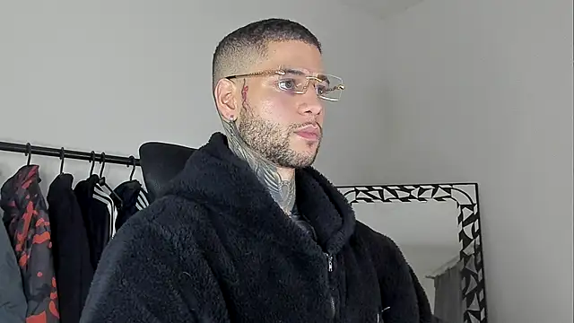  jamesleandros1 online show from 11/09/25, 02:10