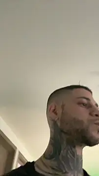 Snapshot of _jamesleandros1 chatting on 03/27/26, 04:07 jamesleandros1 online show from 03/27/26, 04:07