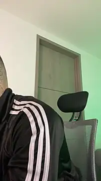 Snapshot of _jamesleandros1 chatting on 03/30/26, 06:31 jamesleandros1 online show from 03/30/26, 06:31