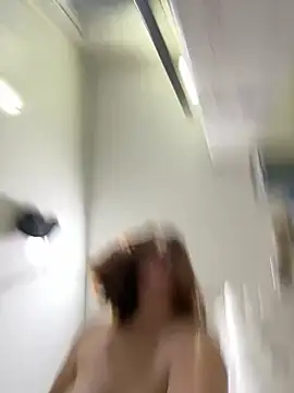 Snapshot of perlacobre999 chatting on 04/11/26, 10:03 perlacobre999 online show from 04/11/26, 10:03