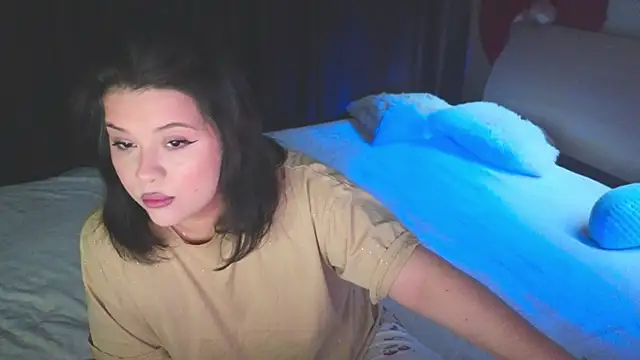 Malika uAngel online show from 12/02/25, 09:43