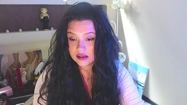 Snapshot of Malika_uAngel chatting on 06/11/26, 12:32 Malika uAngel online show from 06/11/26, 12:32