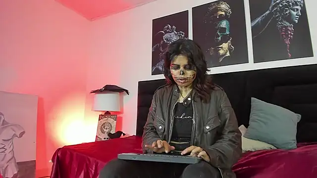 Snapshot of SabinaMerchetti chatting on 10/08/25, 01:36 SabinaMerchetti online show from 10/08/25, 01:36