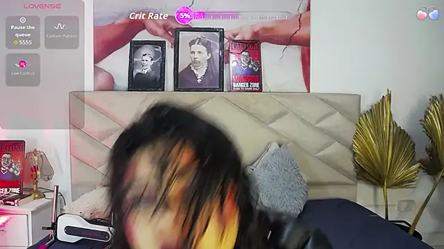 Snapshot of SabinaMerchetti chatting on 10/17/25, 03:10 SabinaMerchetti online show from 10/17/25, 03:10