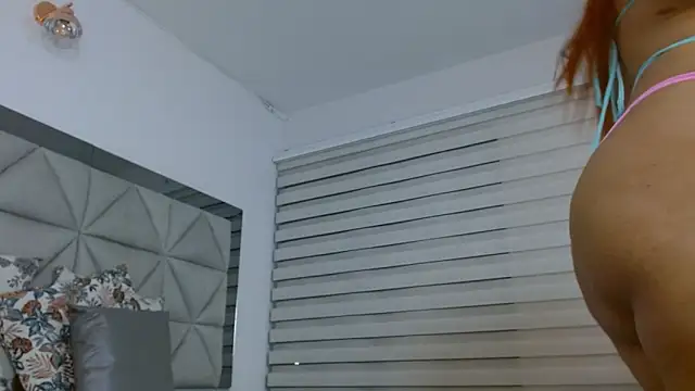 Snapshot of nana_levy chatting on 02/14/25, 10:07 nana levy online show from 02/14/25, 10:07