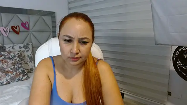 Snapshot of nana_levy chatting on 02/18/25, 03:42 nana levy online show from 02/18/25, 03:42