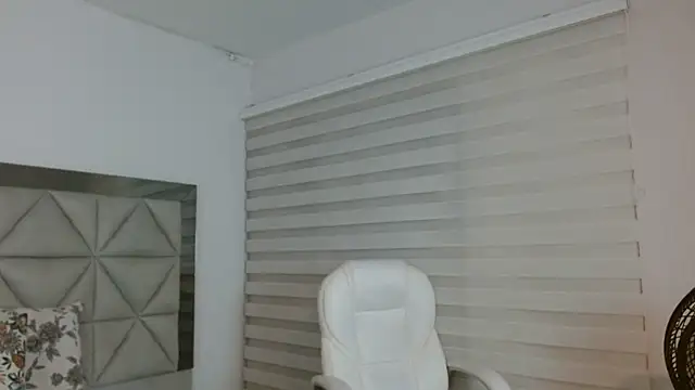 Snapshot of nana_levy chatting on 02/20/25, 03:34 nana levy online show from 02/20/25, 03:34