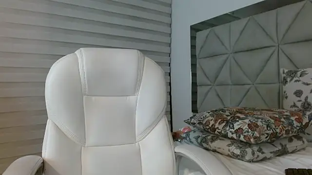 Snapshot of nana_levy chatting on 03/08/25, 09:50 nana levy online show from 03/08/25, 09:50