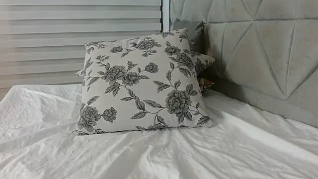 Snapshot of nana_levy chatting on 03/11/25, 10:29 nana levy online show from 03/11/25, 10:29