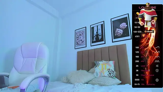 sofihill01 online show from 01/18/25, 02:47