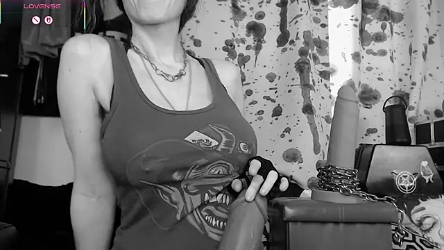 Silentmary online show from 11/23/25, 03:12