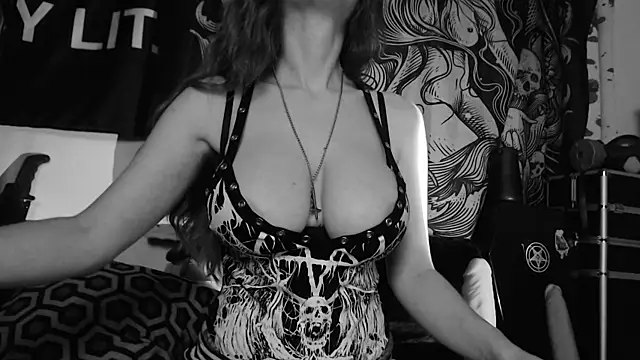 Silentmary online show from 07/08/26, 01:37