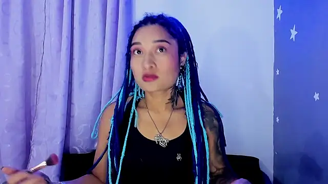 Snapshot of Eva_Lee_ chatting on 12/14/24, 05:29 Eva Lee  online show from 12/14/24, 05:29