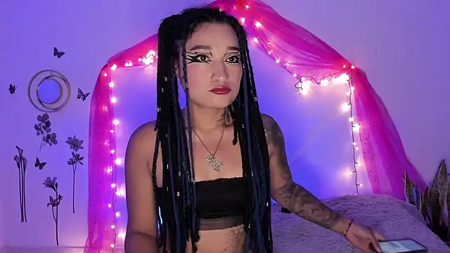 Snapshot of Eva_Lee_ chatting on 01/25/25, 06:01 Eva Lee  online show from 01/25/25, 06:01