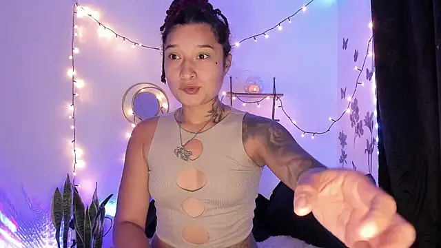 Snapshot of Eva_Lee_ chatting on 02/12/25, 04:23 Eva Lee  online show from 02/12/25, 04:23