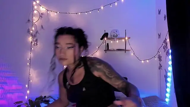 Snapshot of Eva_Lee_ chatting on 03/06/25, 07:25 Eva Lee  online show from 03/06/25, 07:25