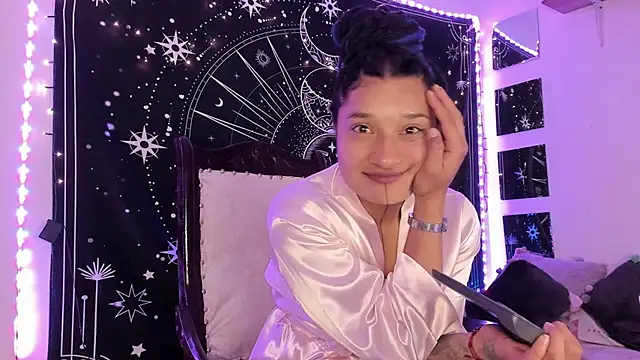 Snapshot of Eva_Lee_ chatting on 09/18/25, 06:15 Eva Lee  online show from 09/18/25, 06:15