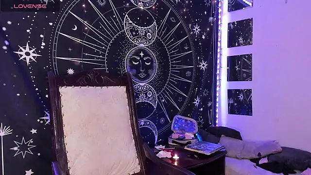 Snapshot of Eva_Lee_ chatting on 10/04/25, 09:18 Eva Lee  online show from 10/04/25, 09:18