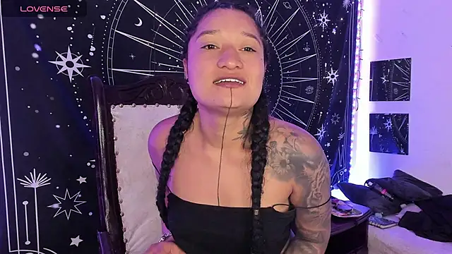 Snapshot of Eva_Lee_ chatting on 10/09/25, 09:18 Eva Lee  online show from 10/09/25, 09:18