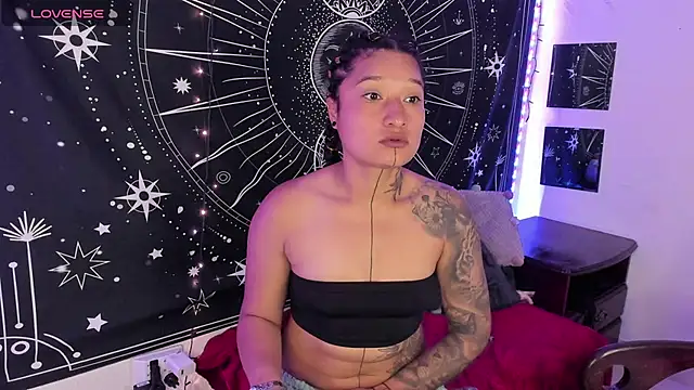 Snapshot of Eva_Lee_ chatting on 10/15/25, 07:52 Eva Lee  online show from 10/15/25, 07:52