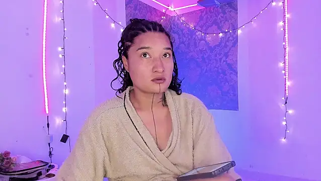 Snapshot of Eva_Lee_ chatting on 06/30/26, 10:27 Eva Lee online show from 06/30/26, 10:27