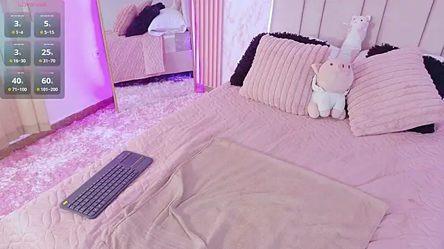 Hanaa rosse online show from 12/18/25, 02:01