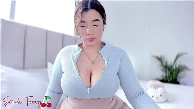 Foxxy222  online show from 02/11/25, 09:46