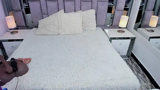 EMMAHILL1 online show from 02/18/26, 11:17