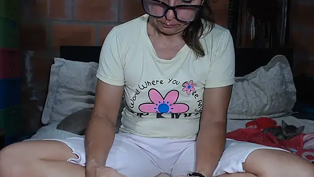 DevoraAmateur online show from 06/10/26, 12:37