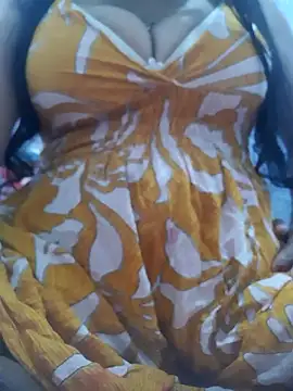 Snapshot of chubby_wife chatting on 06/29/26, 10:15 chubby wife online show from 06/29/26, 10:15