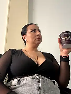 Abril Luv online show from 01/14/26, 01:17