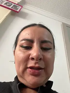 Snapshot of Abril_Luv chatting on 03/09/26, 01:04 Abril Luv online show from 03/09/26, 01:04